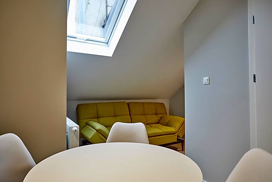 FLORIANSKA 32 by PI Apartments