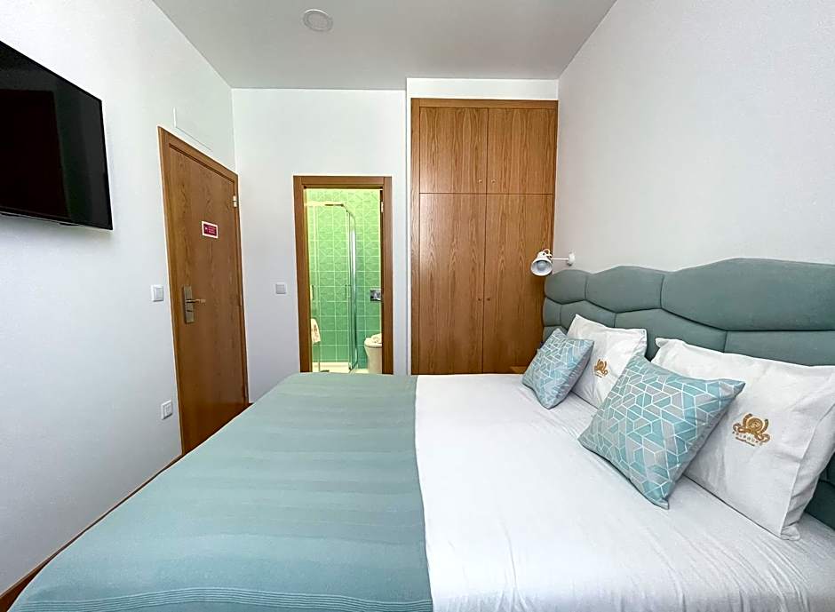 Soldouro Train Suites