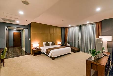 King Suite with Spa Bath