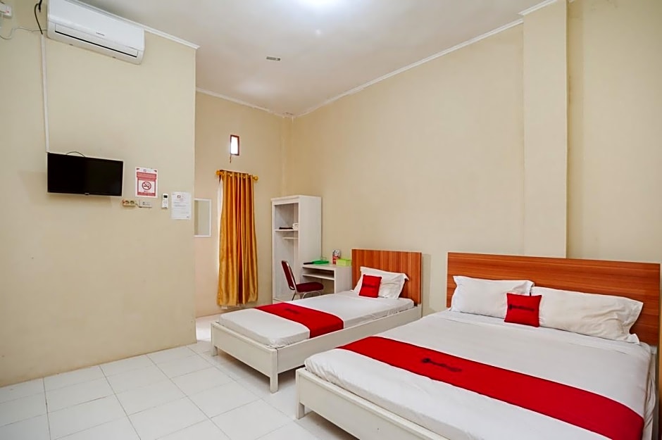 RedDoorz near Universitas Muhammadiyah Pringsewu