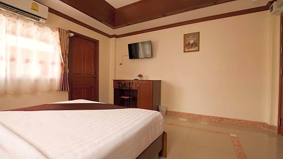 Bluebird Inn Pattaya