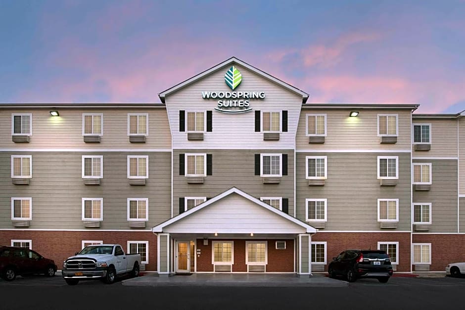 WoodSpring Suites San Antonio North Live Oak I-35