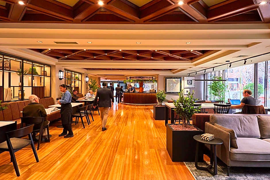 Plaza El Bosque Ebro