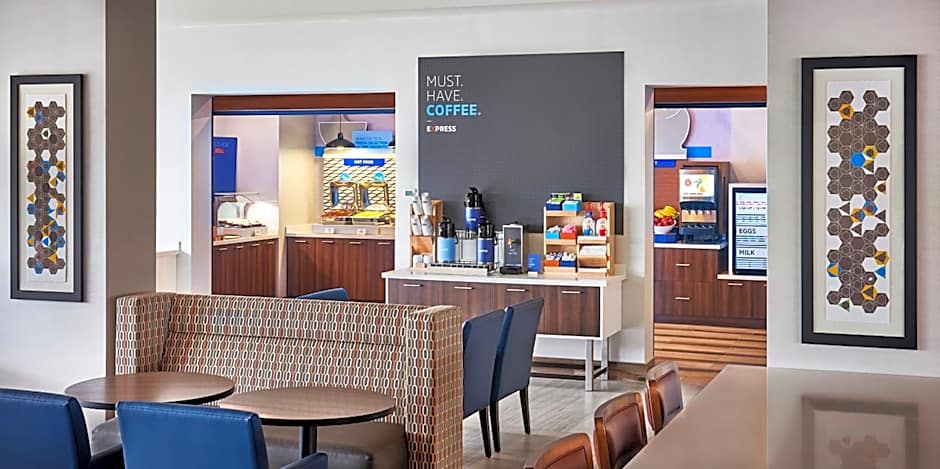 Holiday Inn Express and Suites Brantford By IHG