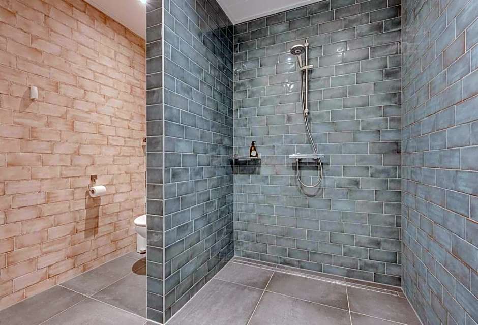 Ride by the Sea Guesthouse