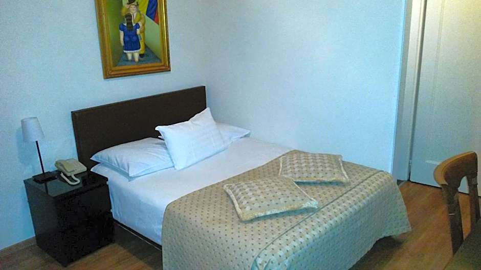 Hotel Century