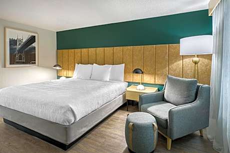 King Room - Non-Smoking