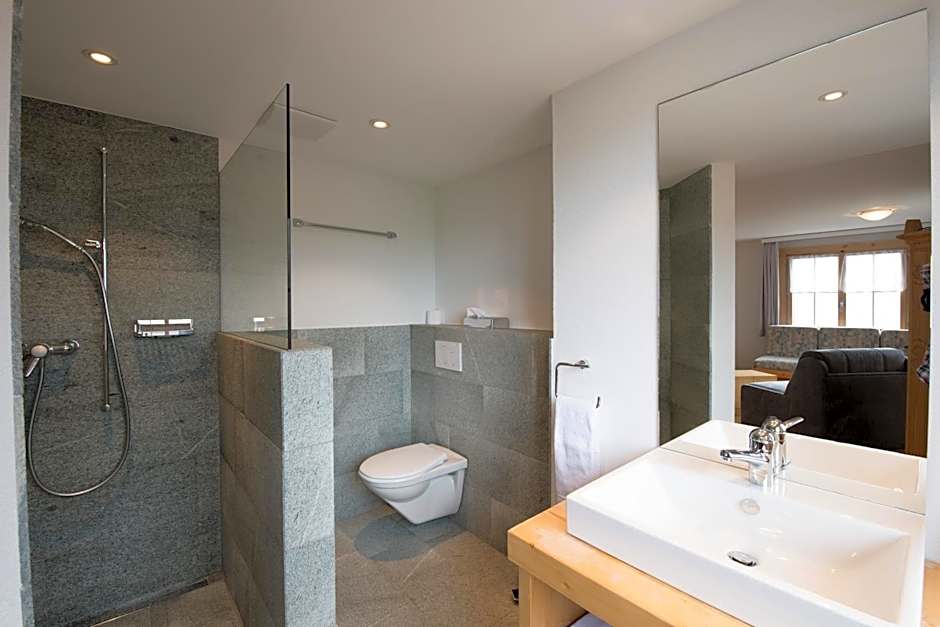 Hotel Garni Postigliun Andiast