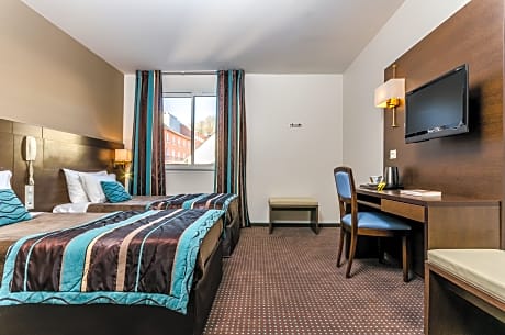DOUBLE OR TWIN ROOM