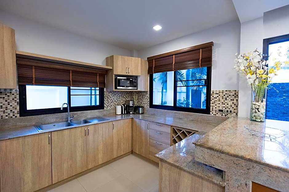 The Rooftop by Jetta