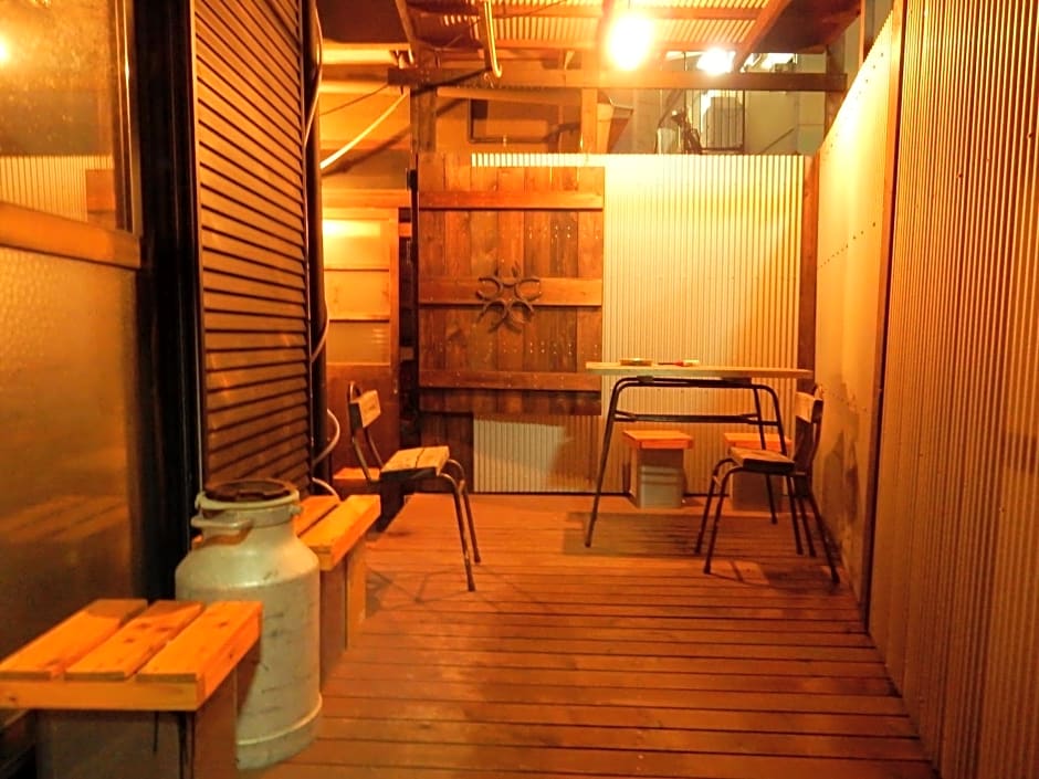 Hostel Oomori Souko