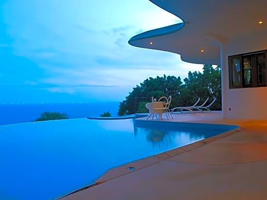 Monkey Flower Villas