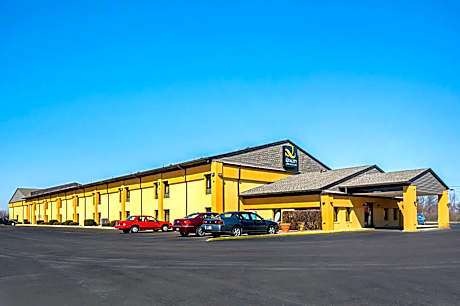 Quality Inn & Suites Greensburg I-74