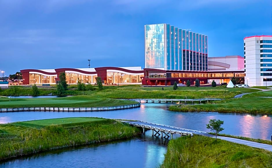 Mystic Lake Casino Hotel