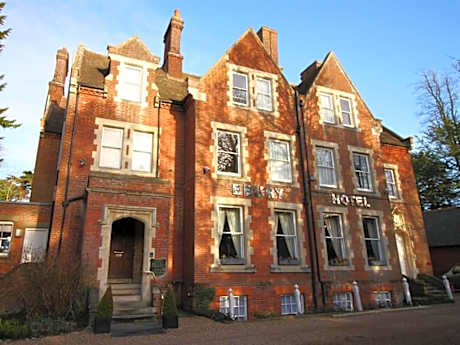 Ebury Hotel