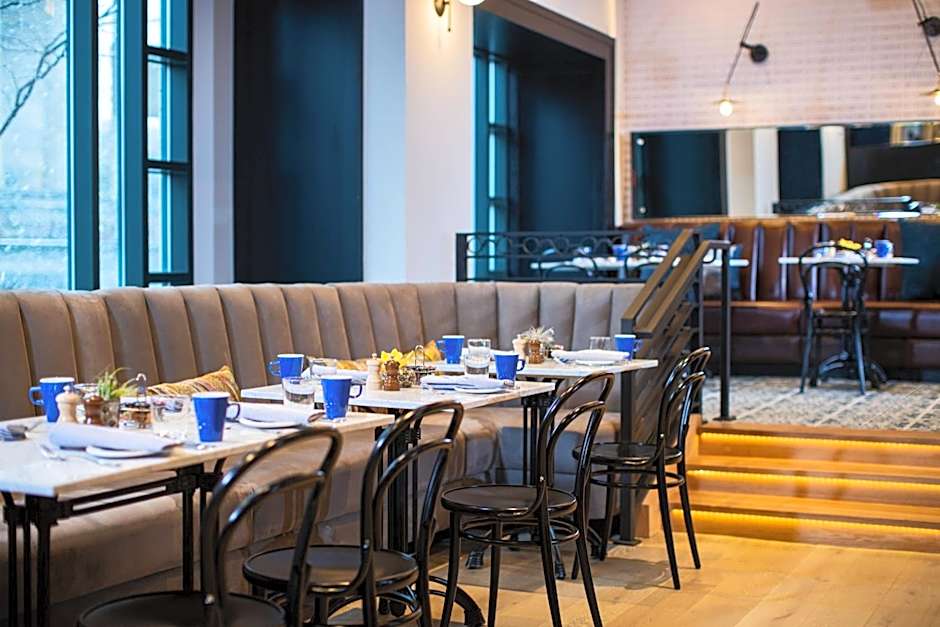 Renaissance by Marriott Philadelphia Downtown Hotel