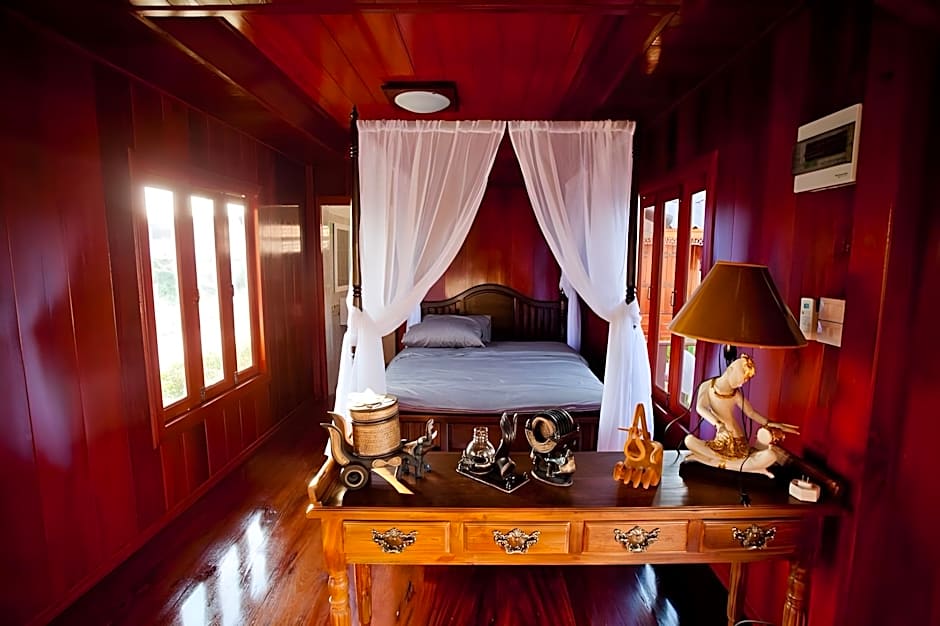 Foto 1 dari 1 — VIP room
