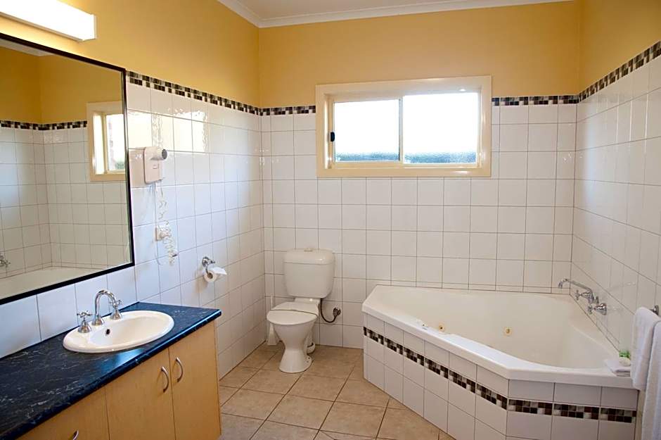 Sportsmans Motor Inn