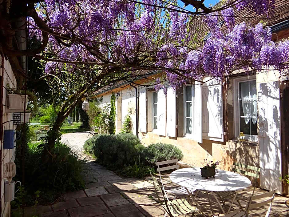 Chambres d'Hôtes L'Ostal de Pombonne