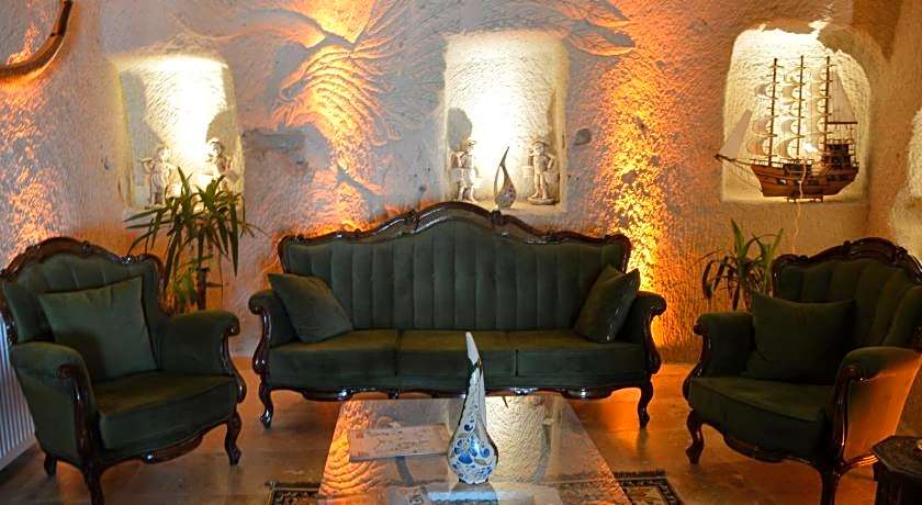 Elite Cave Suites