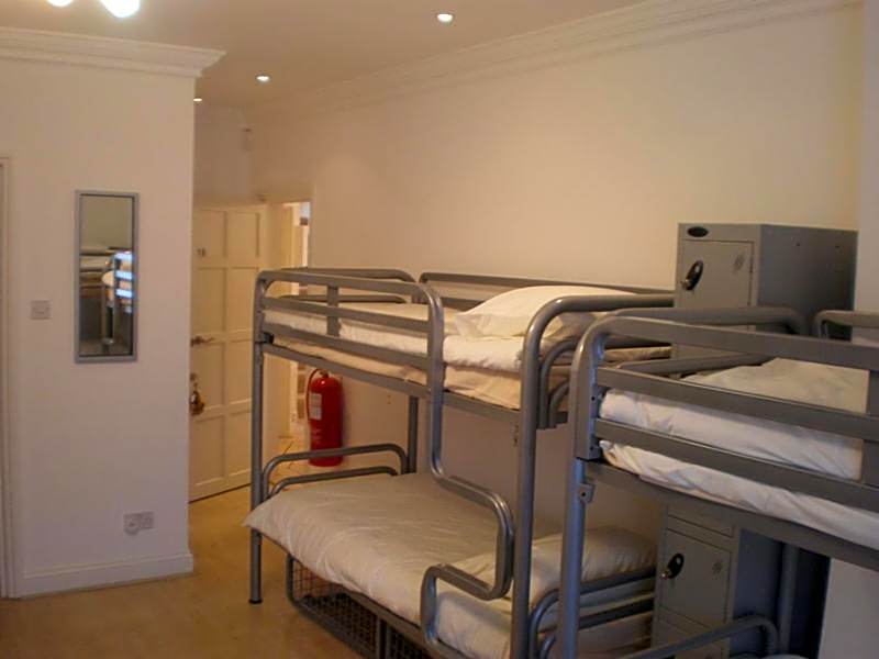 365 London Hostel
