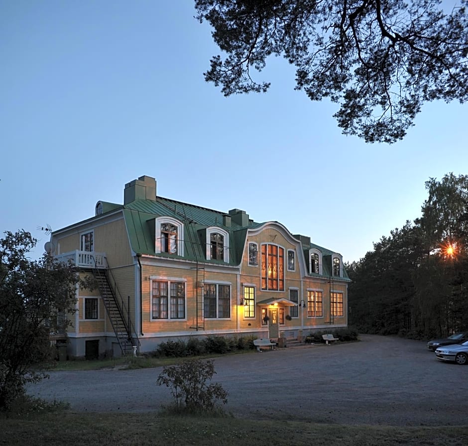 Mäntyluodon Hotelli