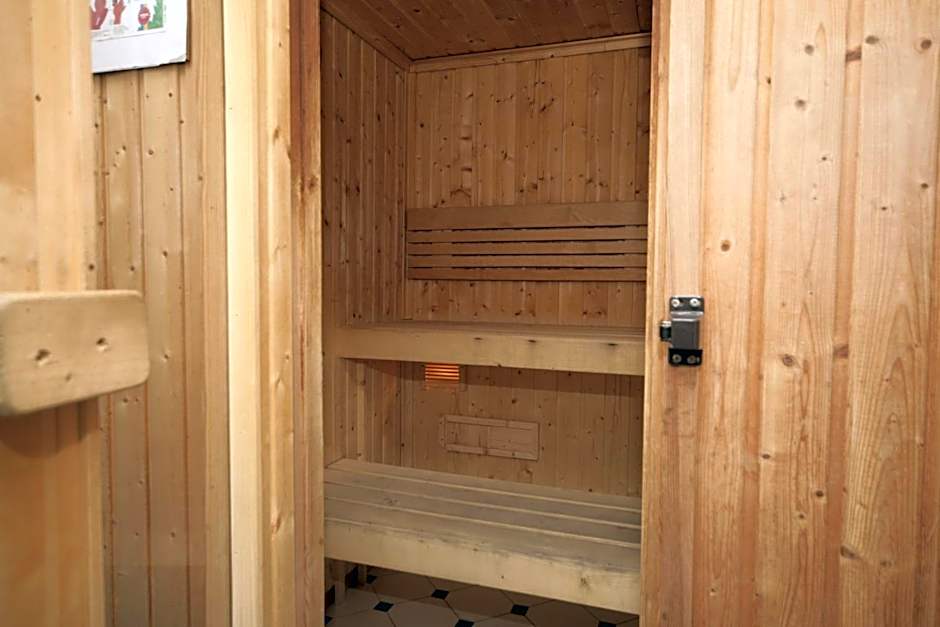 Hotel Feira Pedra Bela