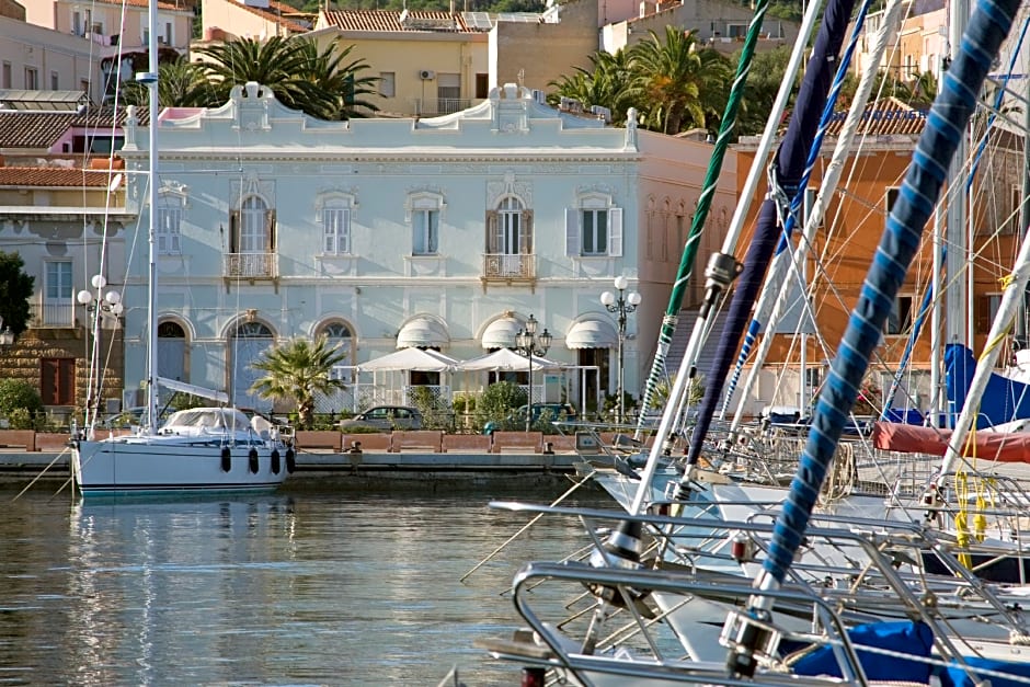 HOTEL HIERACON