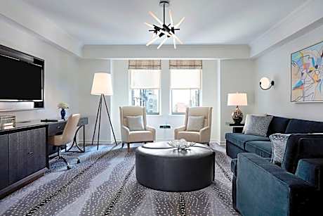 Manhattan View One Bedroom Suite