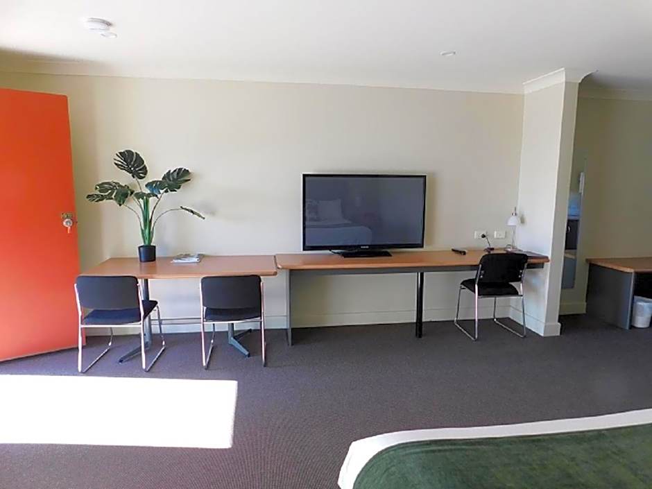 Alexander Cameron Suites