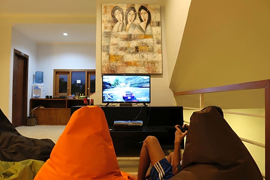 The Alley City Hotel