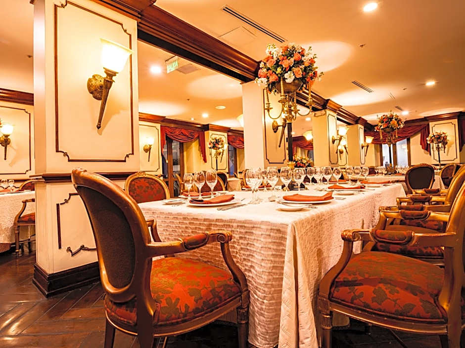 Plaza Grande Hotel
