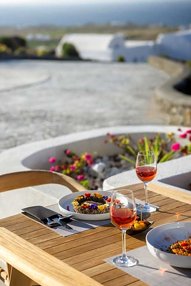 Danae Suites Santorini