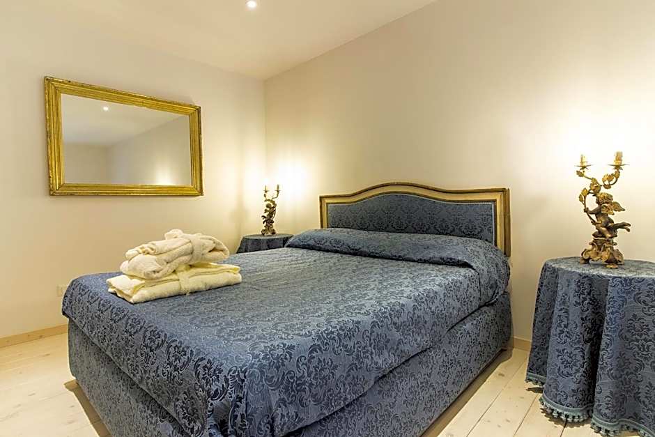 Palazzo d'Auria ApartHotel