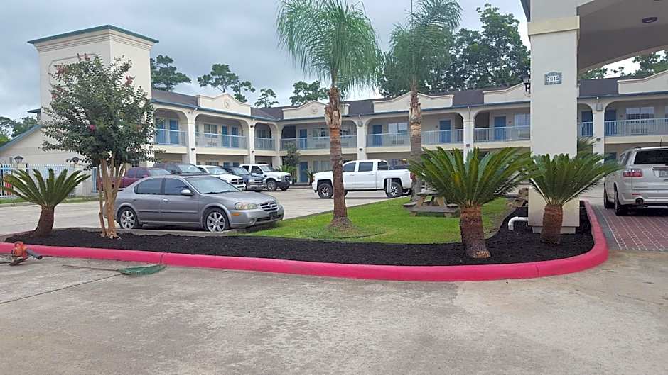 HomeBridge Inn & Suites