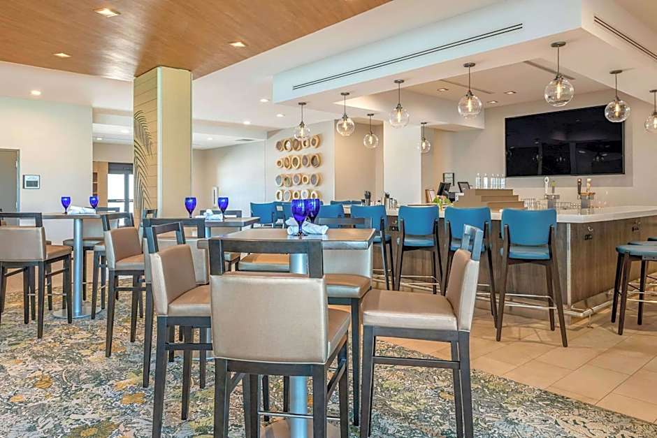 Cambria Hotel St Petersburg-Madeira Beach Marina