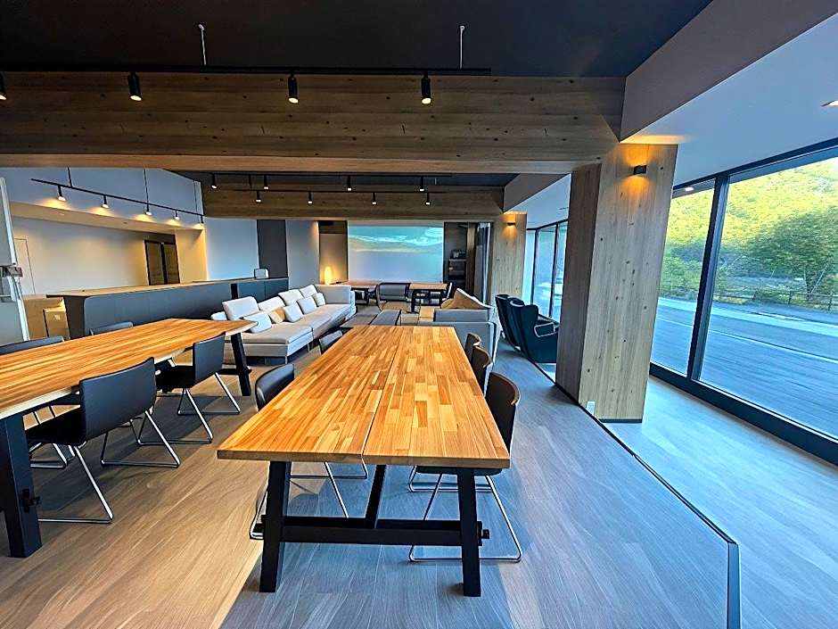 Shoji Lake Hotel