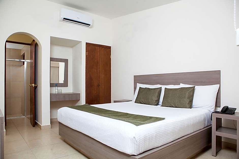 Photo 1 of 10 of King Room