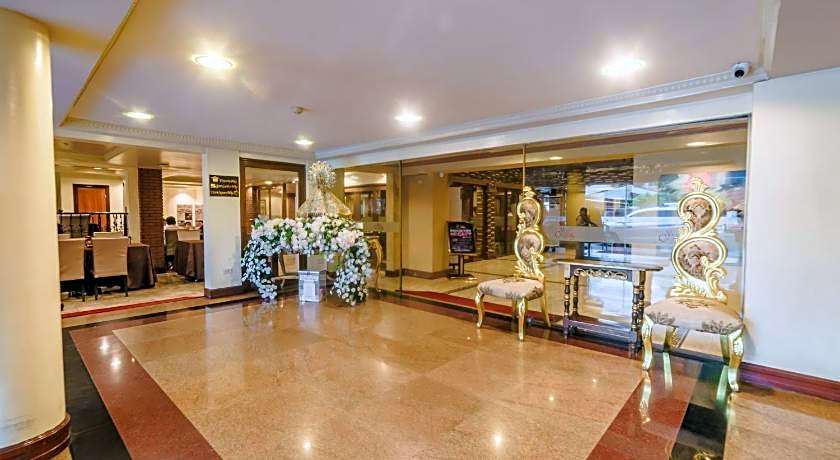 Villa Caceres Hotel