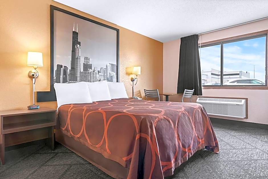Super 8 by Wyndham Bourbonnais/Kankakee Area