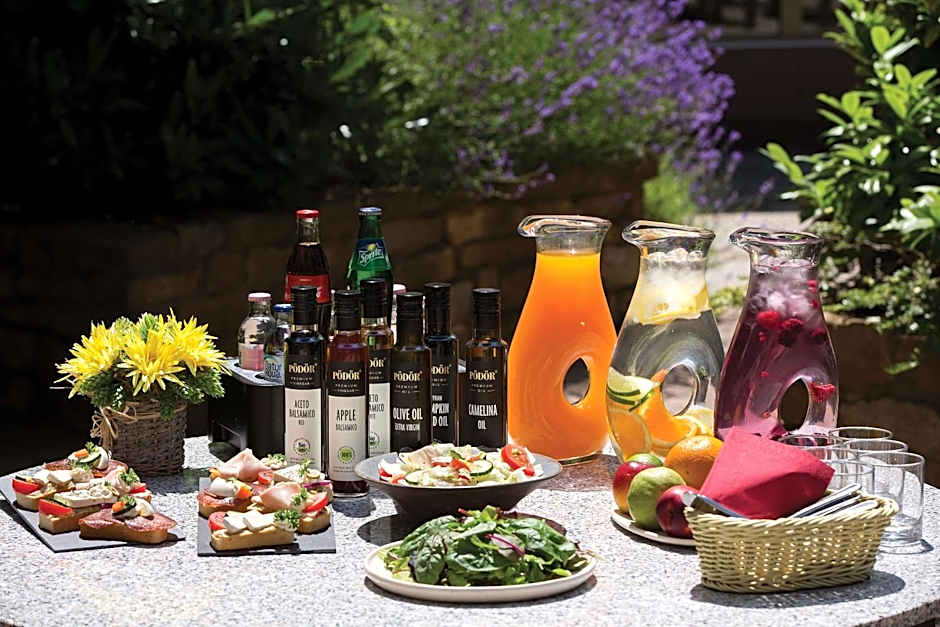 Adina Apartment Hotel Budapest