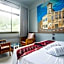 Beehive Phuket Oldtown Hostel