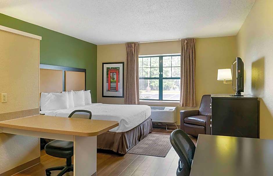 Extended Stay America Suites - Detroit - Madison Heights