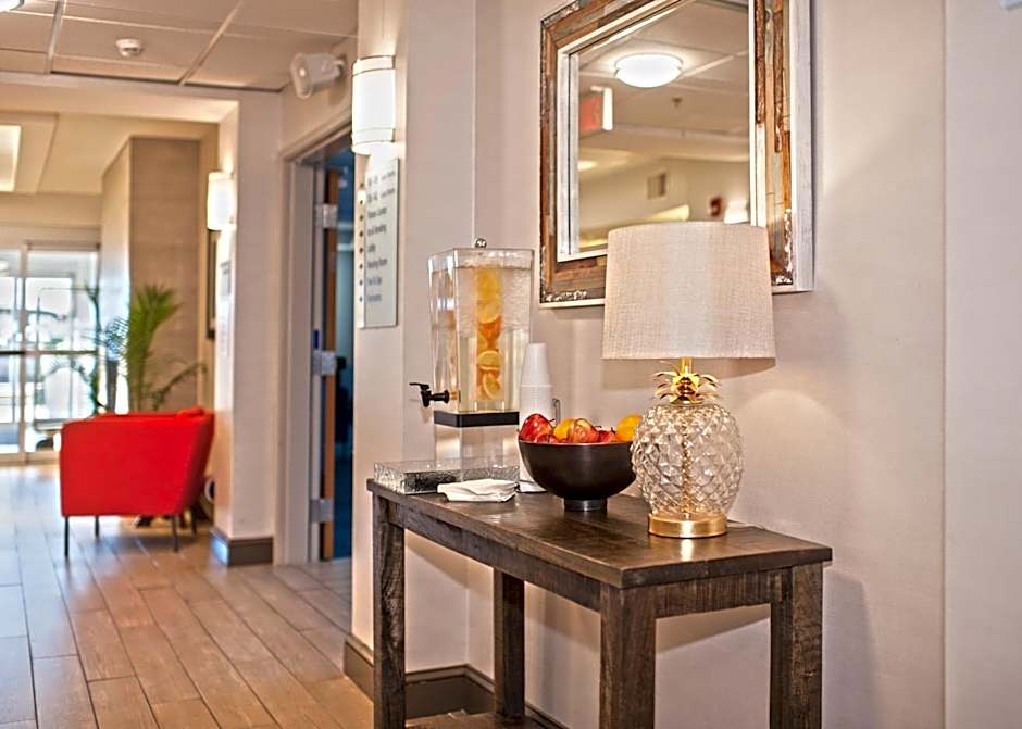 Holiday Inn Express Hotel & Suites Chanhassen By IHG