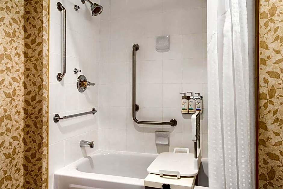 Holiday Inn North Vancouver By IHG