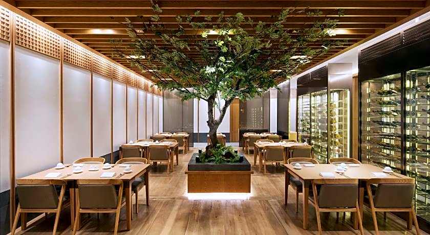 Marriott Jeju Shinhwa World Hotel