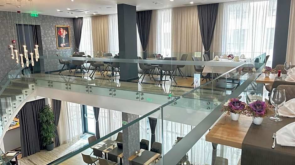 Blue Star Luxury Hotel