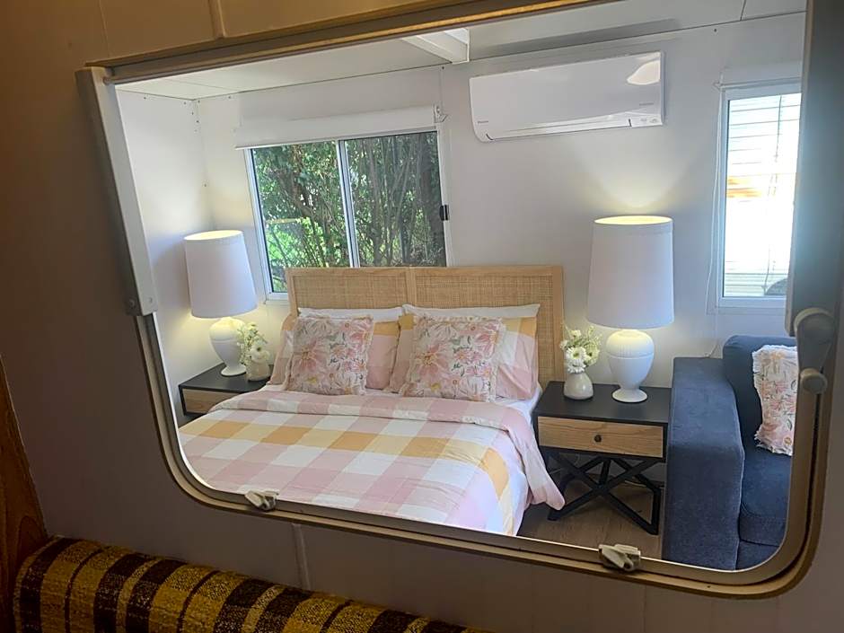 Mornington Peninsula Retro Caravans