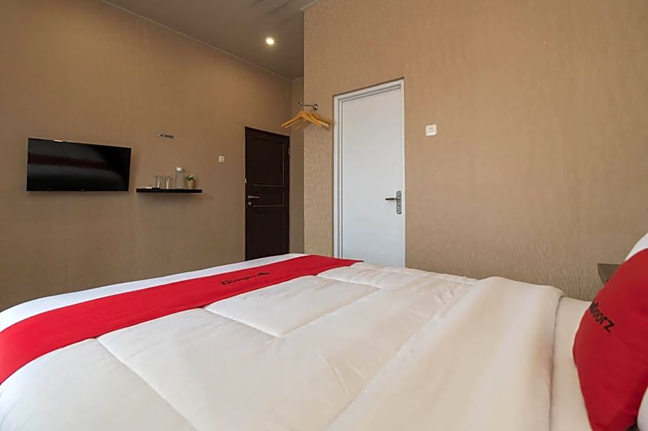 RedDoorz @ Jalan Srikandi Pekanbaru