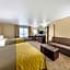 Comfort Inn & Suites Colton
